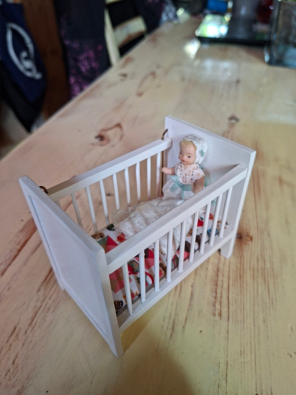 Wieg, Ophalen, Poppenhuis