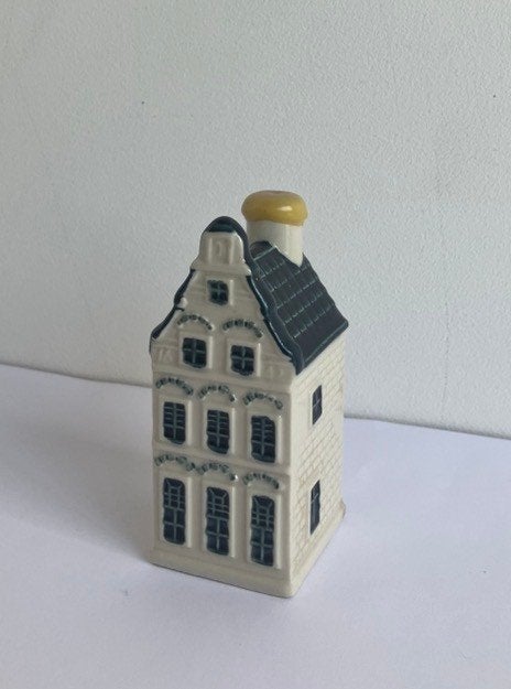 KLM-huisje nr. 17, Verzamelen, KLM Huisjes, Ophalen of Verzenden, Zo goed als nieuw, 1 t/m 20, Gevuld