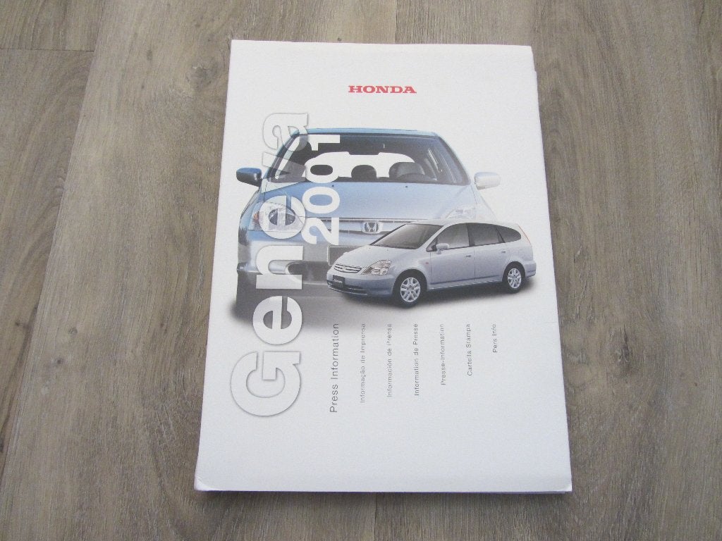 Honda Geneva 2001 Persmap, Boeken, Honda, Ophalen of Verzenden, Zo goed als nieuw, Honda