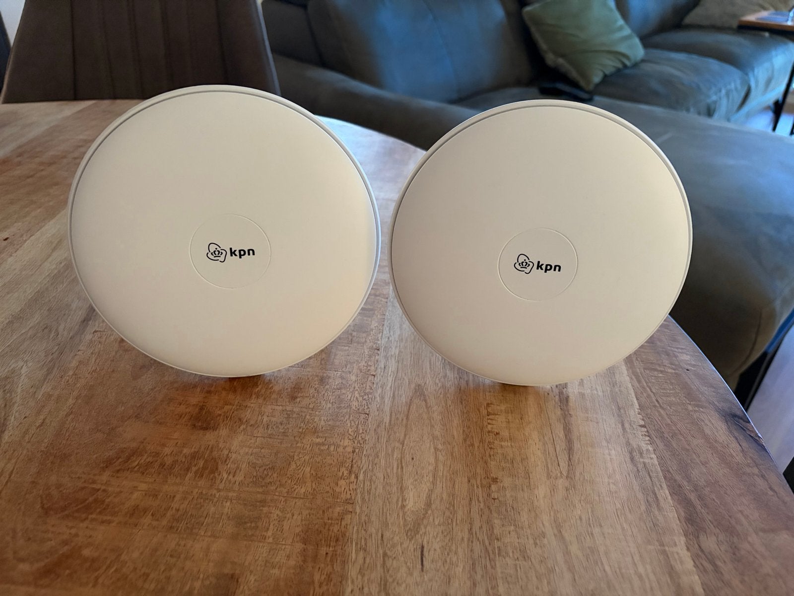 KPN SuperWifi punten (2 stuks), Ophalen of Verzenden, Zo goed als nieuw, Router
