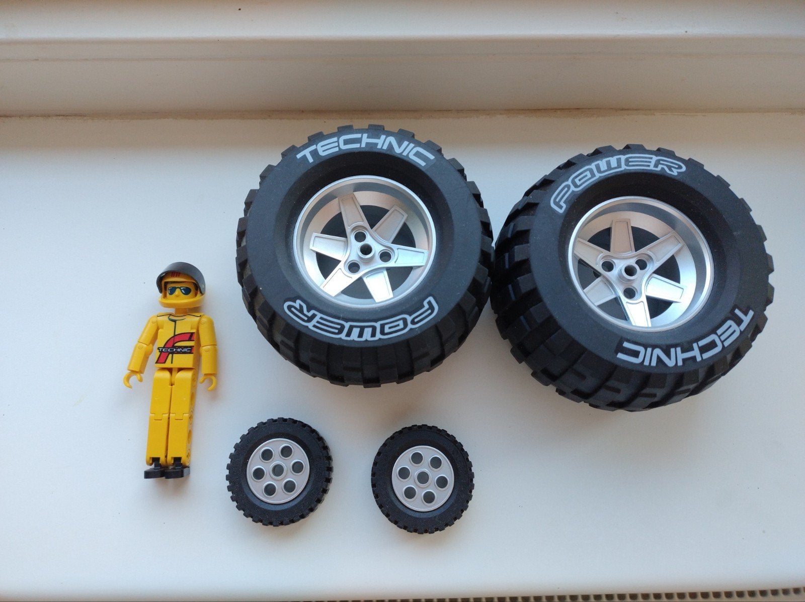 Lego Technic set 8457 metallic banden wielen figuur ZGAN, Ophalen of Verzenden, Zo goed als nieuw, Lego, Technic