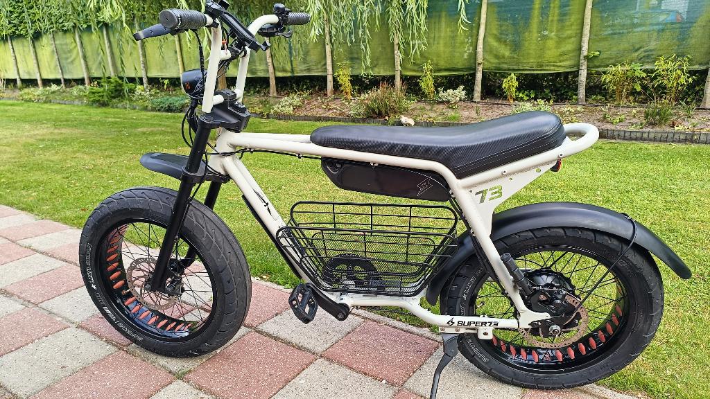 Fatbike Super73ZX Moonrock, Fietsen en Brommers, Elektrische fietsen, Minder dan 30 km per accu, Gebruikt, 47 tot 51 cm, Ophalen