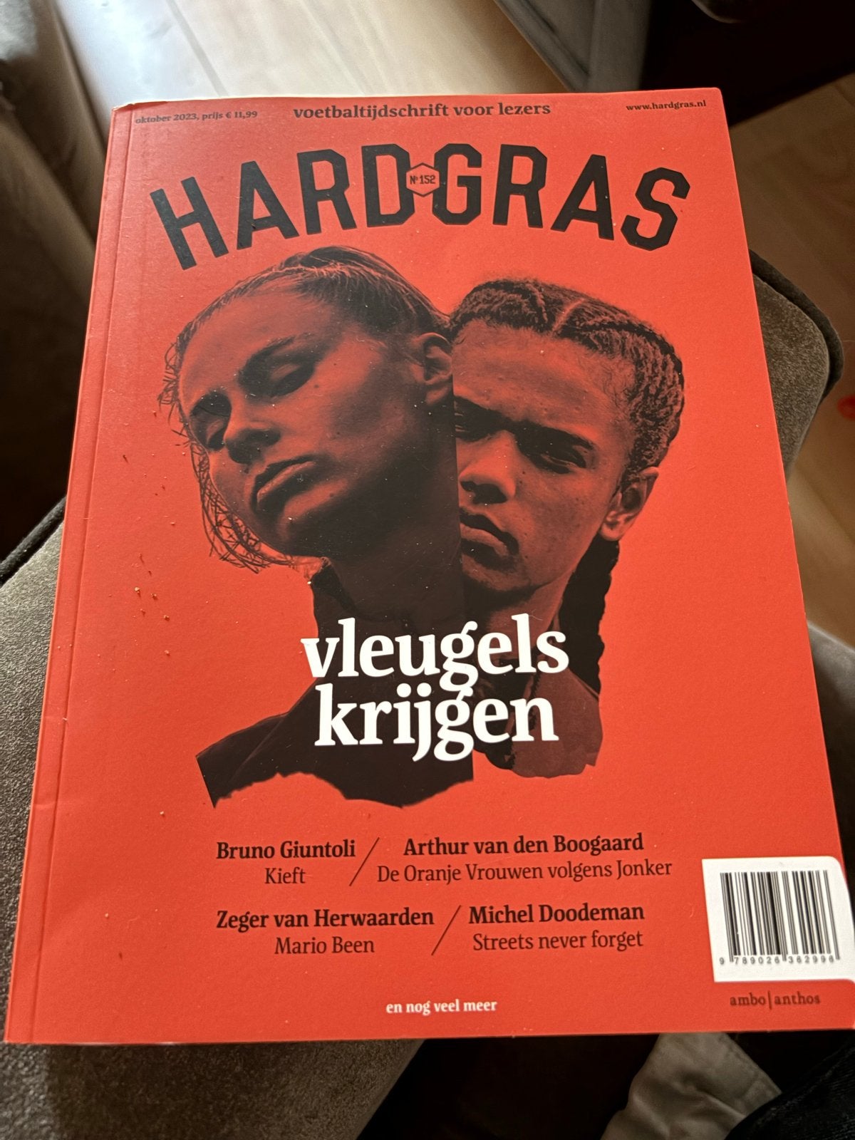 Hard Gras Voetbaltijdschrift 152- (okt 2023), Ophalen of Verzenden, Zo goed als nieuw, Sport en Vrije tijd