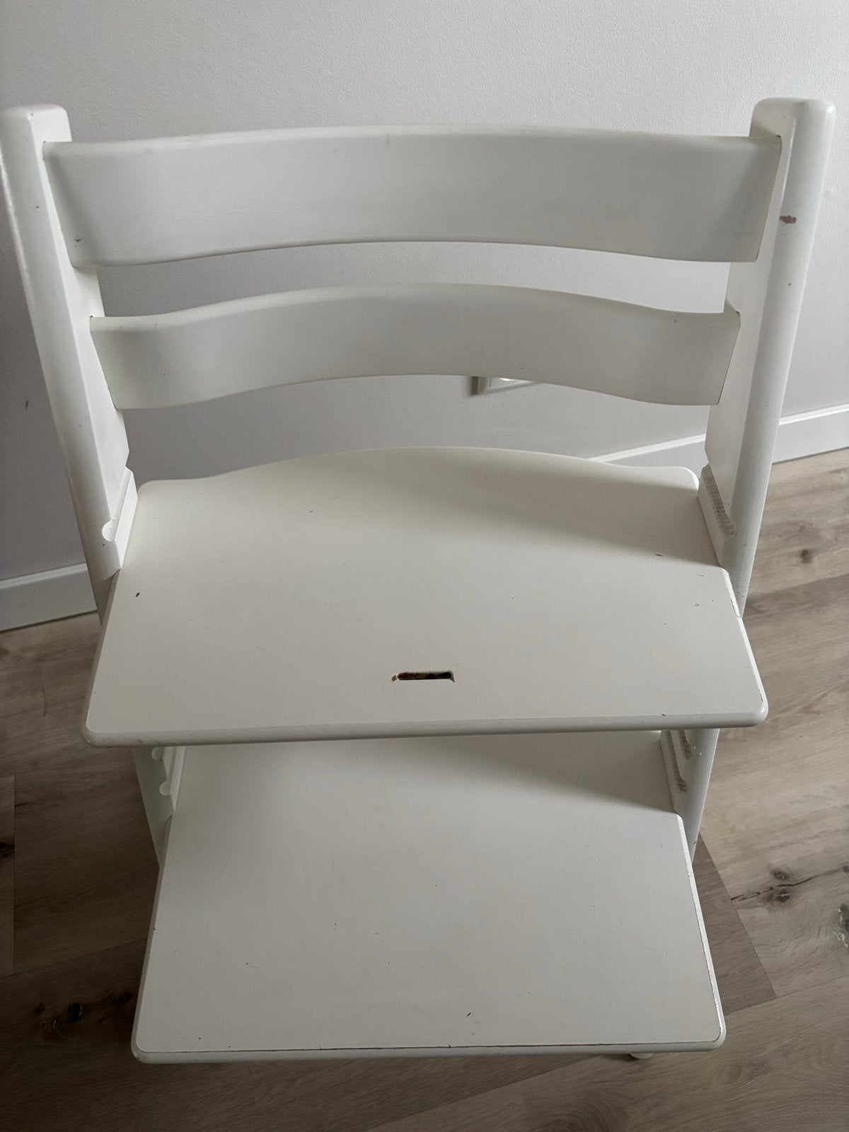 Stokke Tripp Trapp kinderstoel wit met gebruikerssporen, Ophalen, Gebruikt, Meegroeistoel, Aanschuifbaar