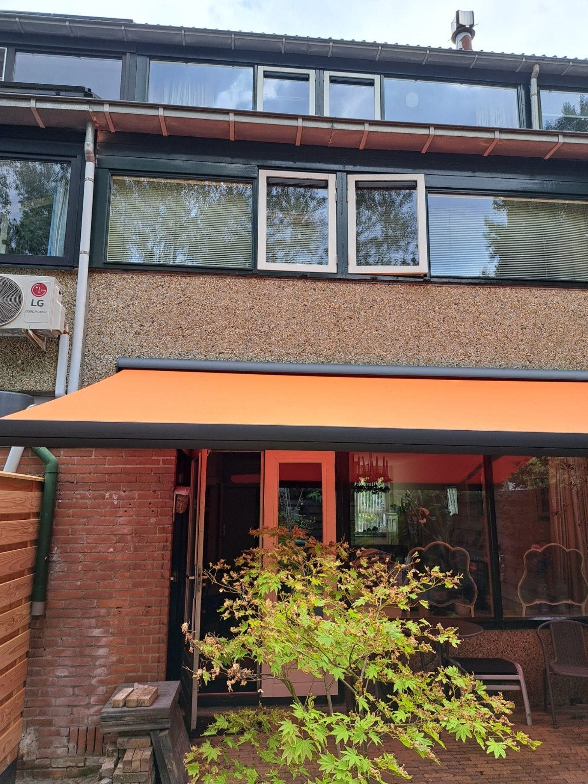 Knikarmscherm oranje doek, 500x300 cm, elektrisch., Tuin en Terras, Ophalen, 450 cm of meer, Elektrisch, Zo goed als nieuw