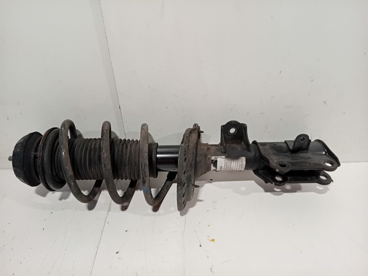 Veerpoot links voor Hyundai i10, Onderdelen@venauto.nl, Van der Ven Autorecycling B.V., Gebruikt, Ettenseweg 76, 4706 PB Roosendaal, The Netherlands