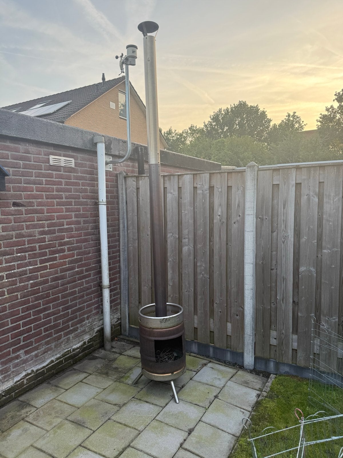 Robuuste tuinhaard / buitenkachel van biervat, Ophalen, Gebruikt