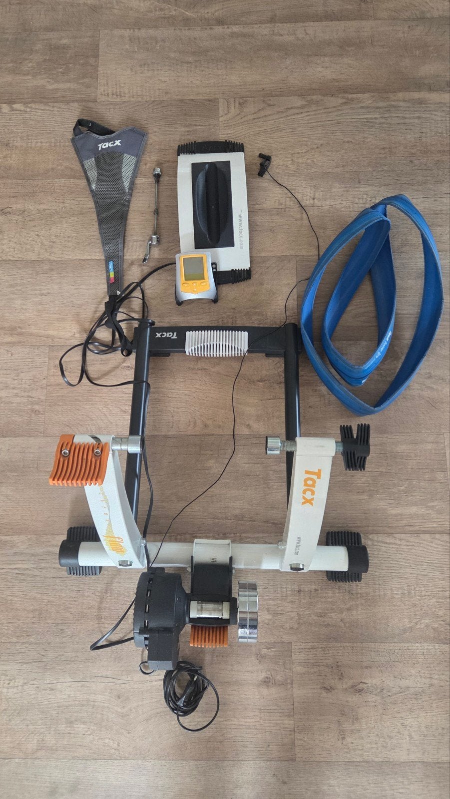 Tacx Flow fietstraier inclusief accessoires, Ophalen