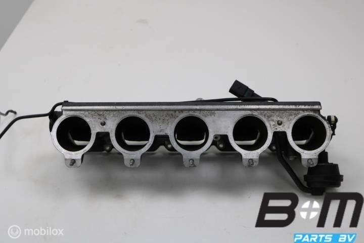 Onderstuk inlaatspruitstuk Audi RS3 8P 07K133201AC, Gebruikt
