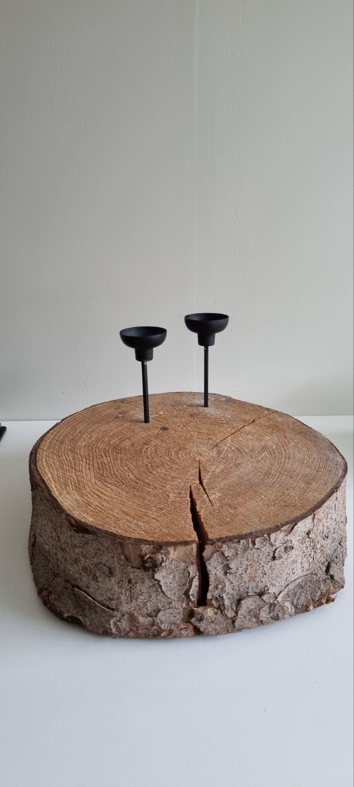 Boomstronk kandelaar met twee zwarte kaarshouders, Huis en Inrichting, Ophalen, Gebruikt, Bruin, Kandelaar
