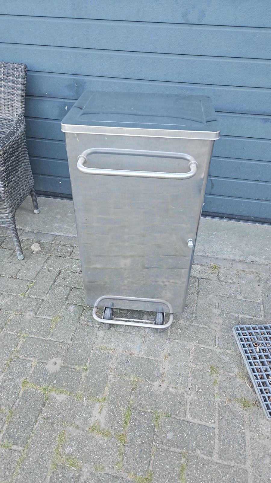 Mooie buiten of horecavuilnisbak, Ophalen, 50 tot 100 cm, Zo goed als nieuw, Minder dan 100 cm