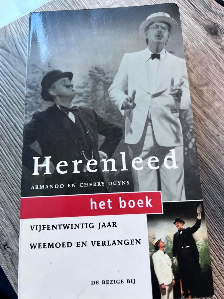 Herenleed: Vijfentwintig Jaar Weemoed en Verlangen, Ophalen of Verzenden, Gelezen, Nederland