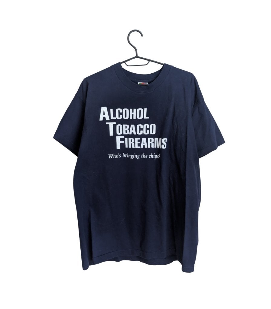 2000s ATF "Alcohol Tobacco Firearms"Humor shirt, Kleding | Heren, T-shirts, Fruit of the loom, Blauw, Maat 56/58 (XL), Ophalen of Verzenden