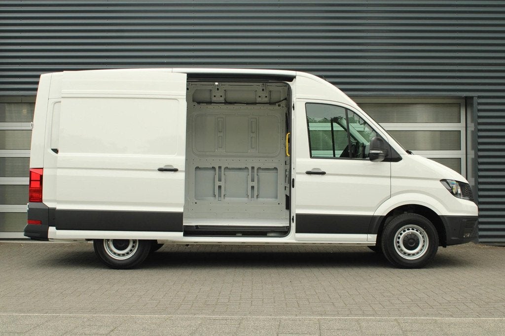Volkswagen Crafter 35 2.0 TDI 140pk L3H3 Highline | Zij Schu, Auto's, Bestelauto's, Voorwielaandrijving, 12 maanden, Stof, 4 cilinders