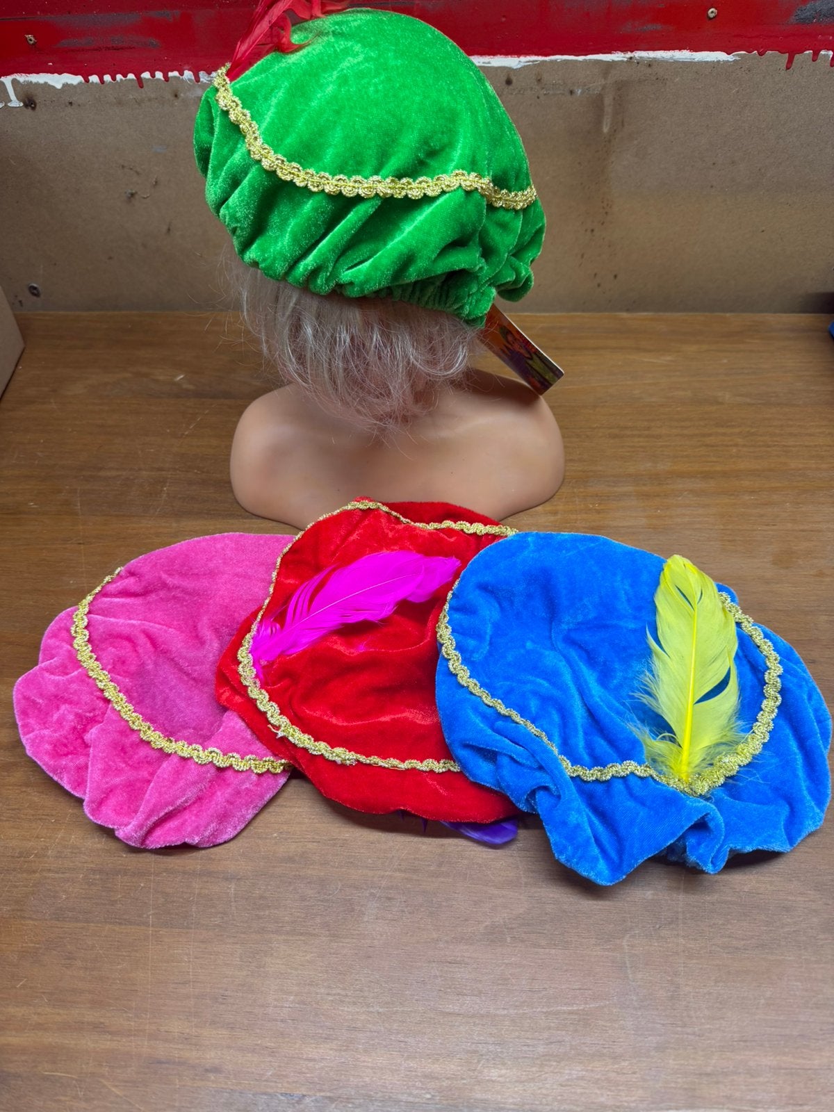 Lossen pieten muts div kleuren, Ophalen of Verzenden, Nieuw