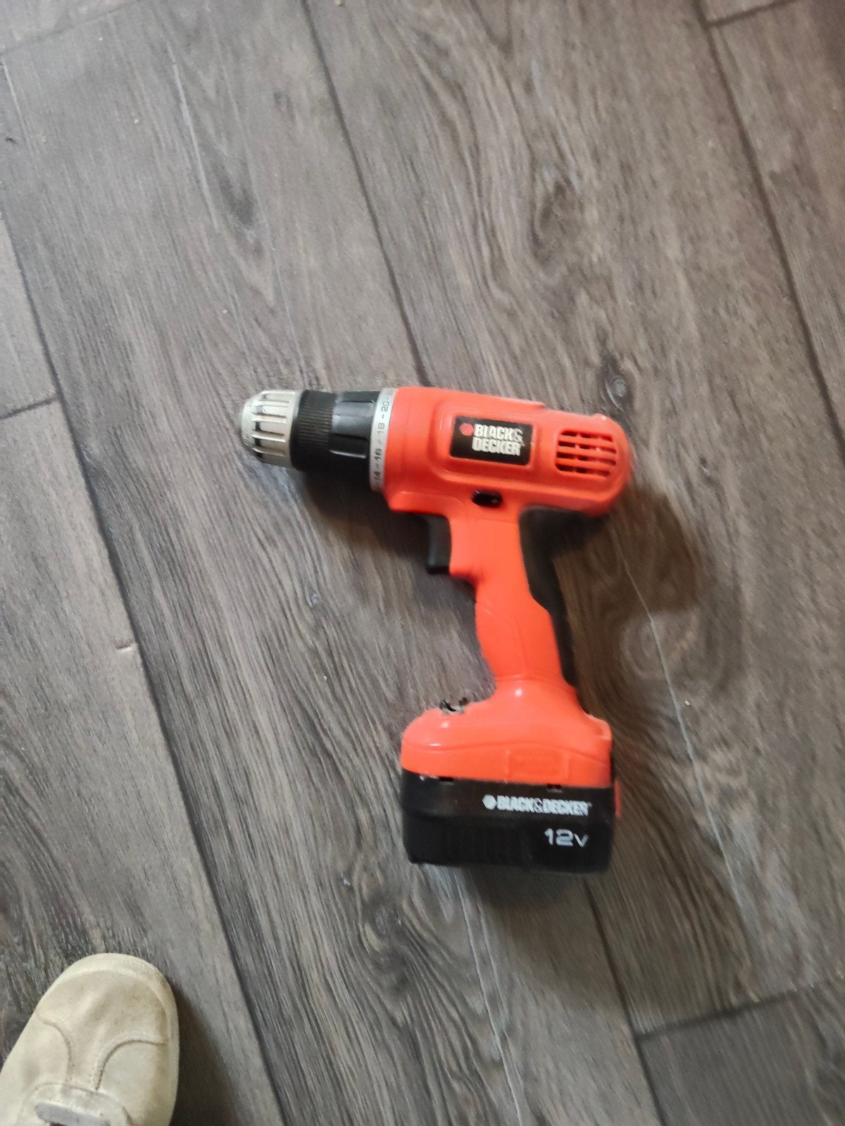 Black & Decker 12V Accuboormachine, Ophalen, Variabele snelheid, Minder dan 400 watt, Zo goed als nieuw