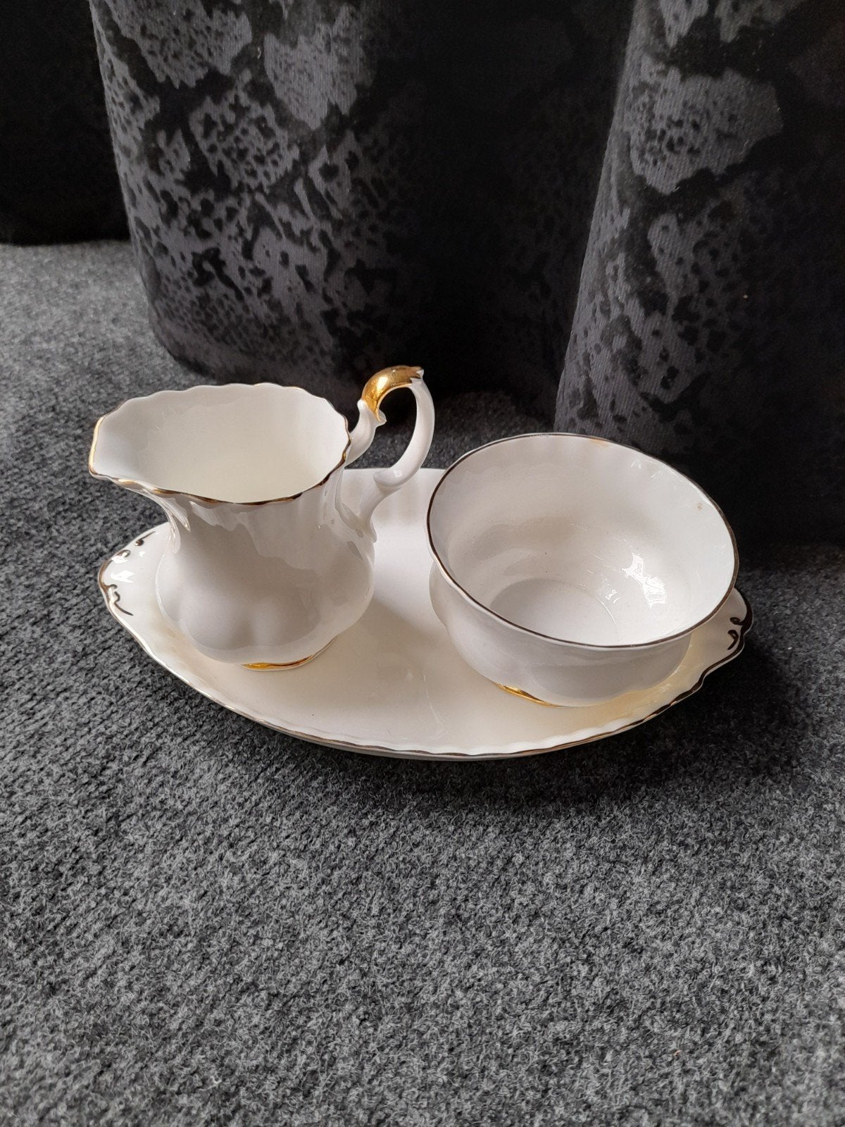 3 delig room set royal albert val d'or, Ophalen