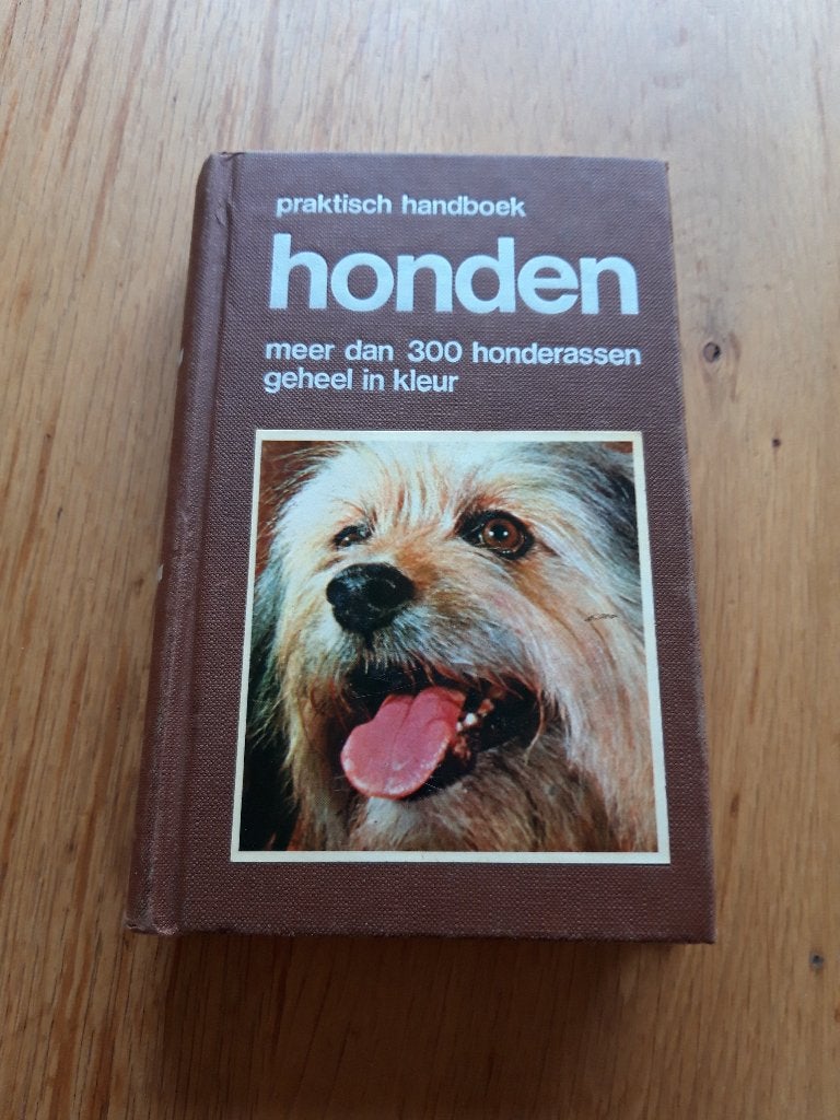 meer dan 300 hondenrassen geheel in kleur, Ophalen of Verzenden, Zo goed als nieuw, Honden