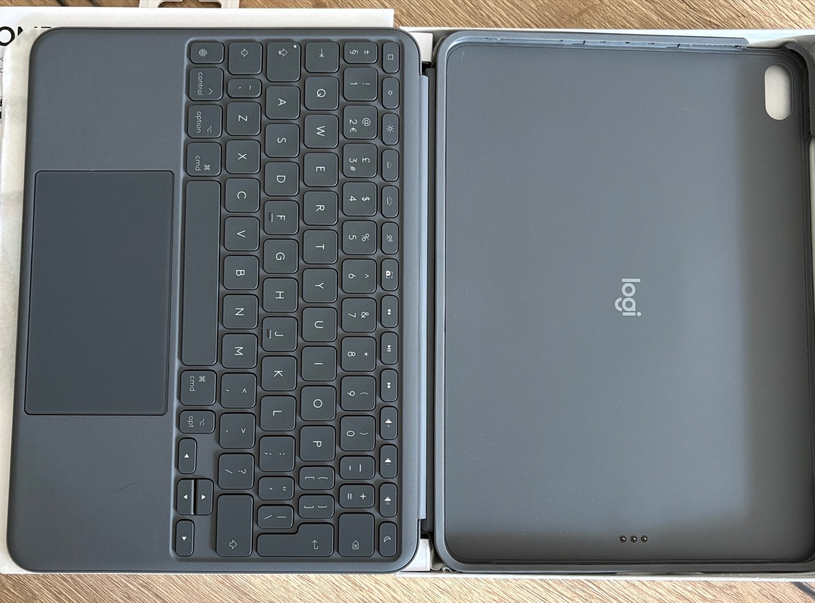 Logitech Combo Touch Keyboard Case voor iPad Air 11-inch, Computers en Software, Apple iPads, Nieuw, Apple iPad Air, 11 inch, Grijs