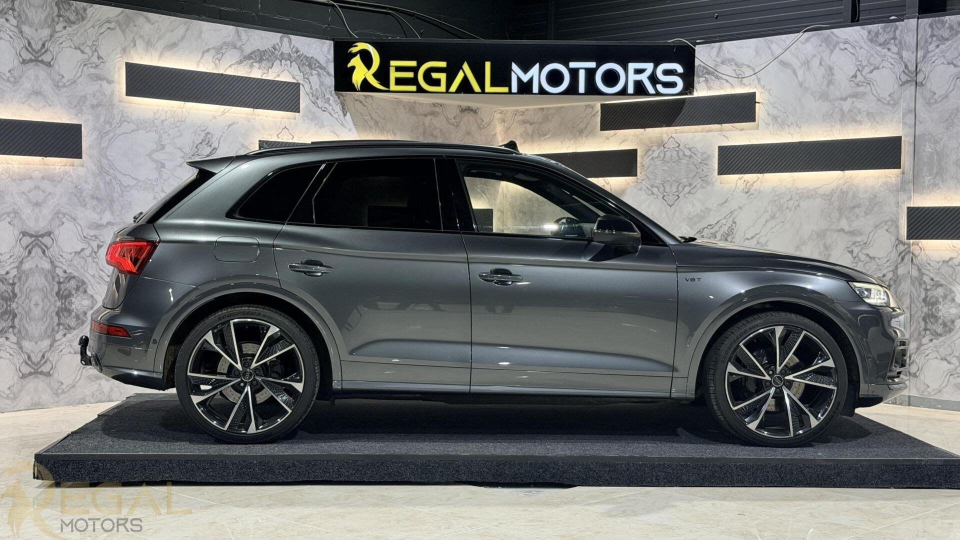 Audi SQ5 3.0 TFSI SQ5 quattro Pano | B&O | RS-Seats, Auto's, Automaat, Gebruikt, Euro 6, 2995 cc