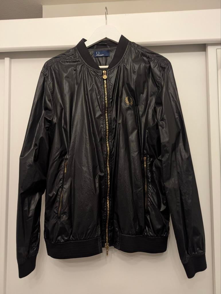 Fred Perry zomerjasje maat L, Verzenden, Gedragen