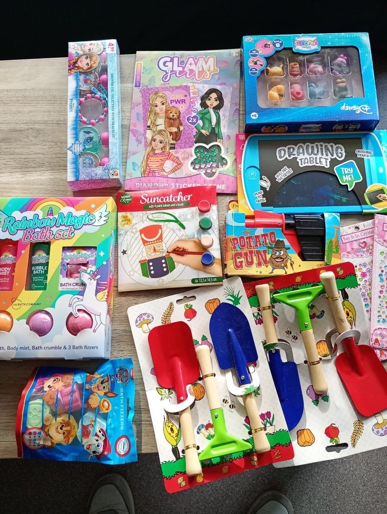Partij rommelmarkt / braderie spullen, Ophalen, Nieuw