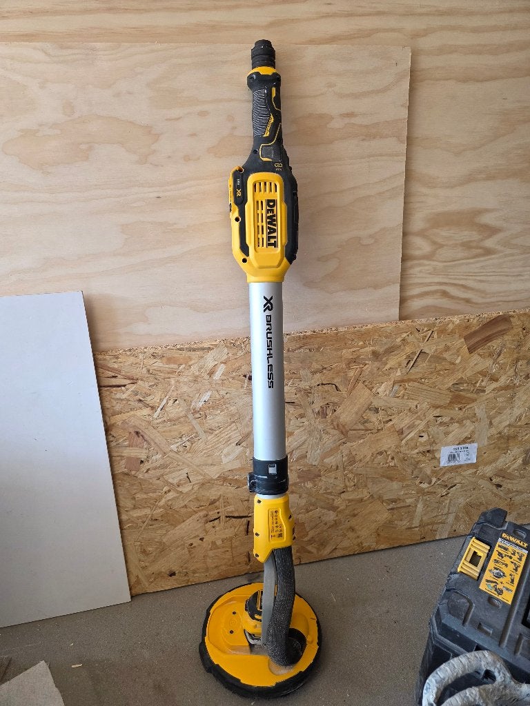 DeWalt DCE800N-XJ Gipsplaatschuurmachine - Zo goed als nieuw, Ophalen, 600 watt of meer, Variabele snelheid, Overige typen