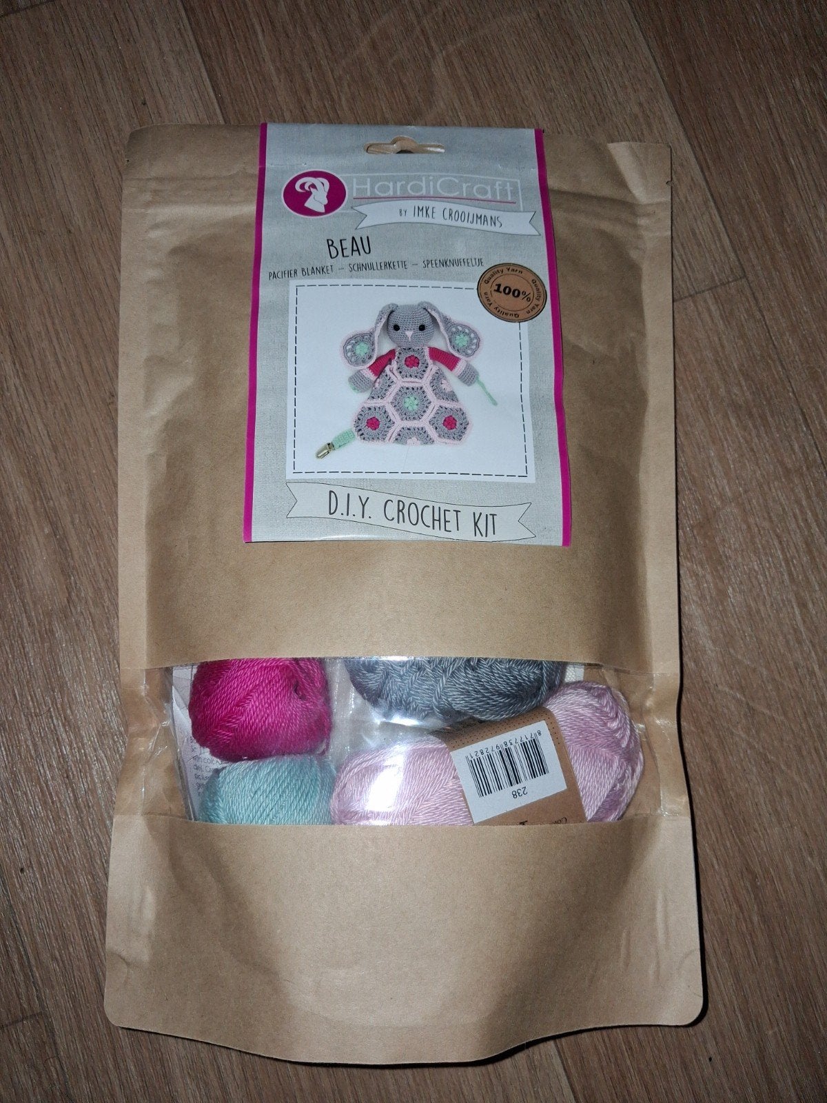HardiCraft Beau D.I.Y. Haakpakket - Speenknuffeltje, Hobby en Vrije tijd, Ophalen of Verzenden, Nieuw, Haken, Overige typen