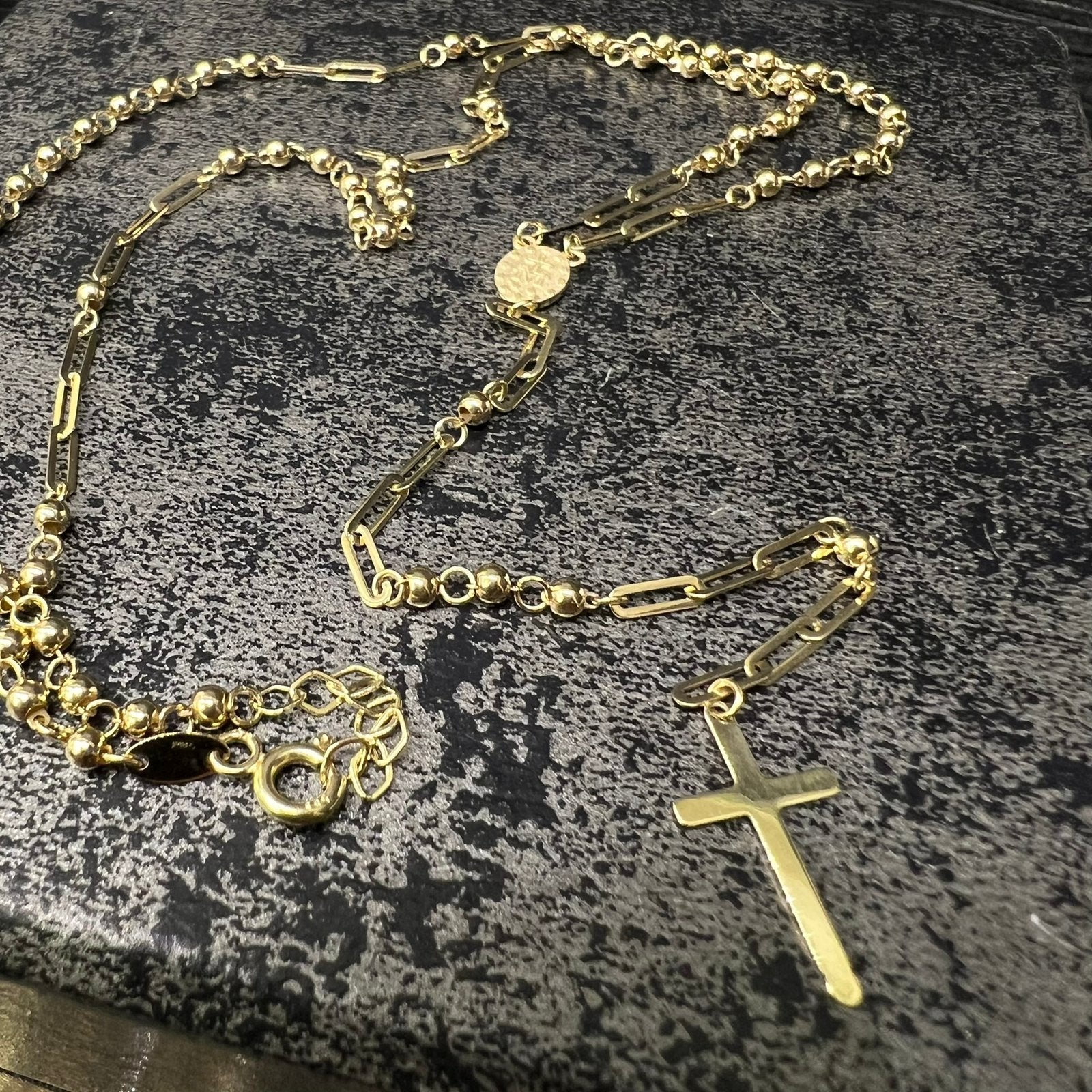 14 karaats gouden rozenkrans kruis ketting nieuw, Ophalen of Verzenden, Nieuw, Goud