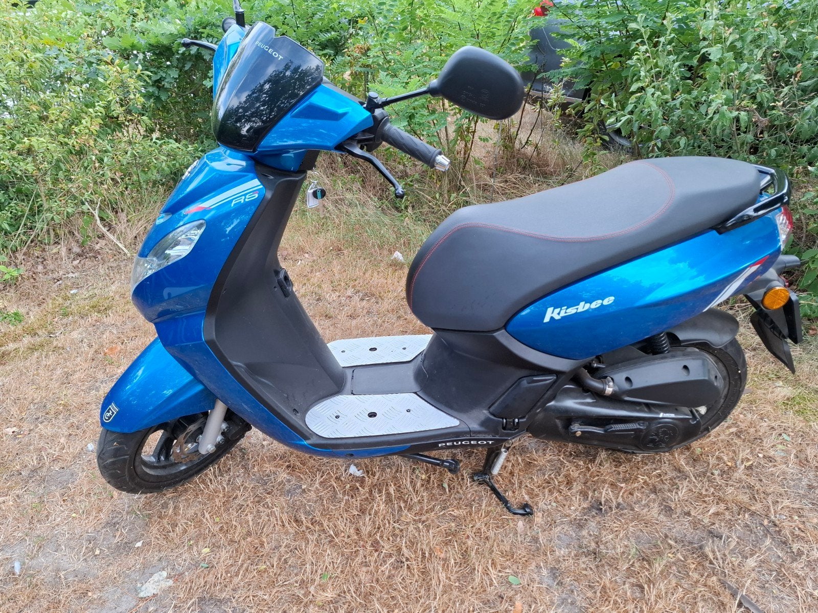 Peugeot kisbee 25km 2020 175km, Fietsen en Brommers, Scooters | Peugeot, Ophalen, Zo goed als nieuw, Benzine, Overige modellen