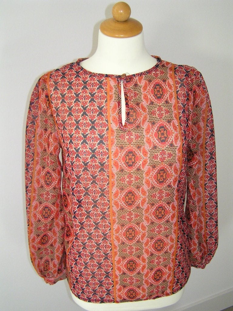 Mooie rode organza blouse maat 34., Kleding | Dames, Ophalen of Verzenden, Nieuw, Maat 34 (XS) of kleiner, Rood