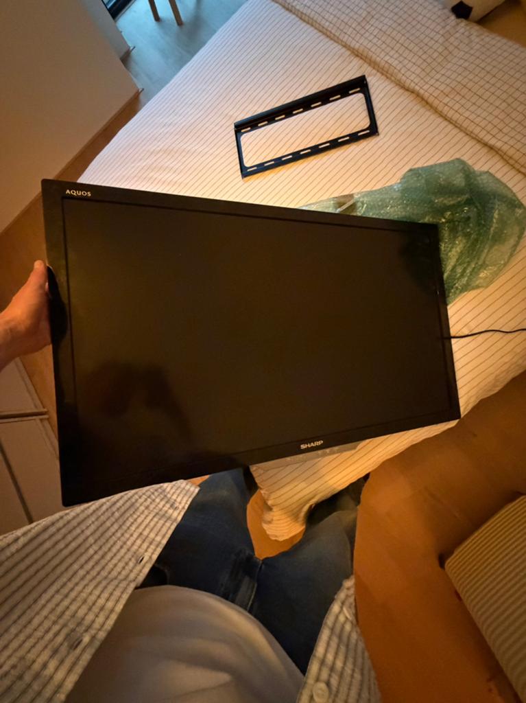 SHARP LCD COLOUR TV, Ophalen of Verzenden, 100 cm of meer, 50 Hz, Sharp