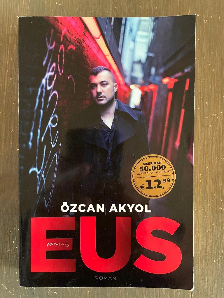 Ozcan Akyol 2.50 euro, Ophalen of Verzenden, Gelezen, Nederland