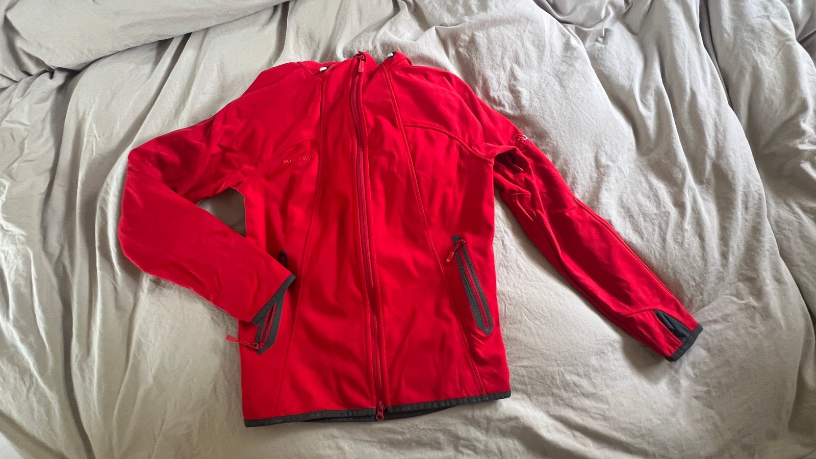 Rode mammut buitenjas, Kleding | Dames, Jassen | Winter, Ophalen of Verzenden, Zo goed als nieuw, Rood