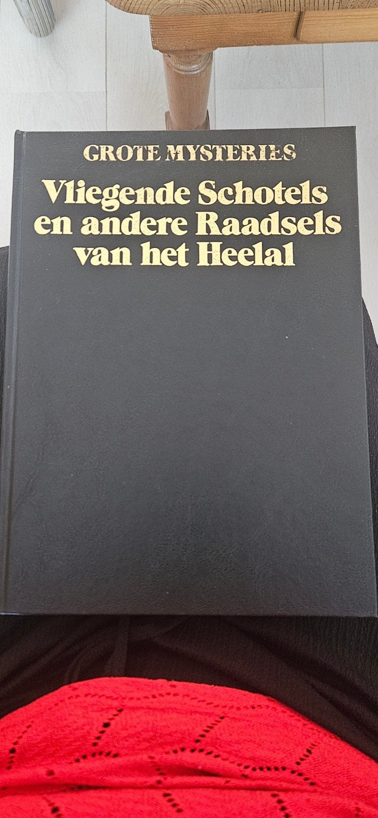 Grote Mysteries: Vliegende Schotels en andere Raadsels, Boeken, Ophalen of Verzenden, Gelezen, Onbekend, Nederland