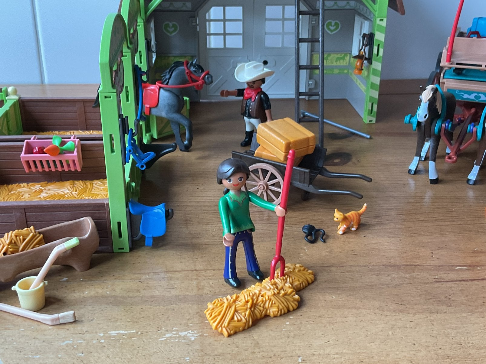Foto 6 van PLAYMOBIL UITGEBREIDE SPIRIT SCHUUR 🐎 🐎 SUPERSET !!