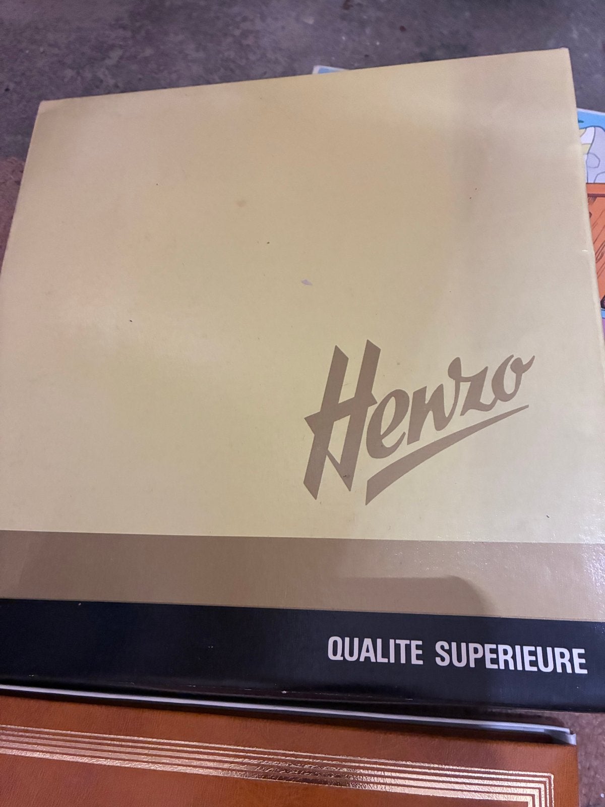 Henzo Zelfklevend Fotoalbum - Kwaliteit Superieur, Zelfklevende pagina's, Henzo, Zo goed als nieuw, Losbladig album