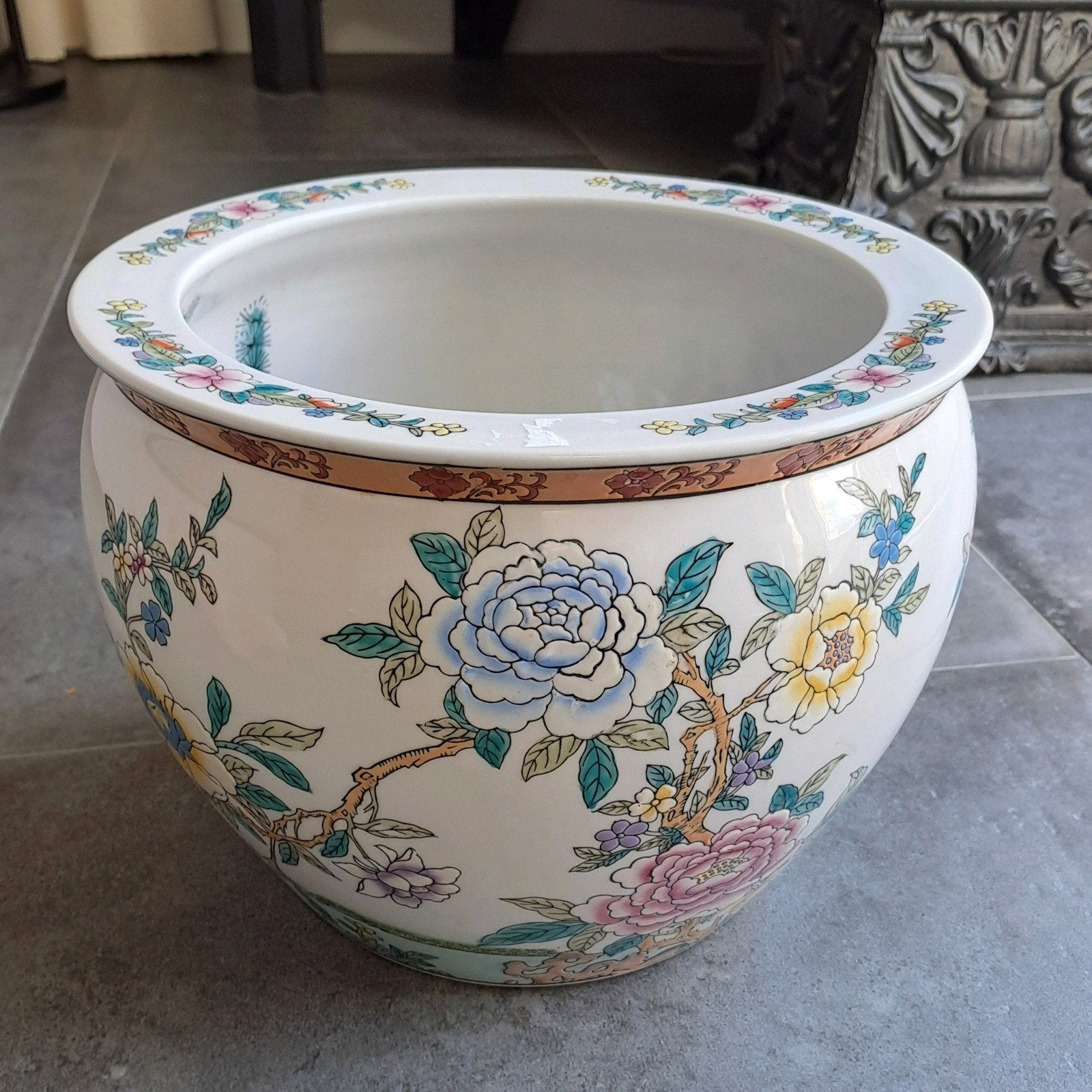 Vintage Chinese cachepot met bloemen en goudvissen, Ophalen