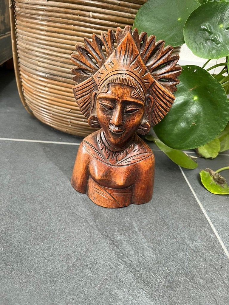 Indonesie houtsnijwerk beeld buste Indisch dame, Overige onderwerpen, Handgemaakt, Ophalen of Verzenden, 20 - 50 cm