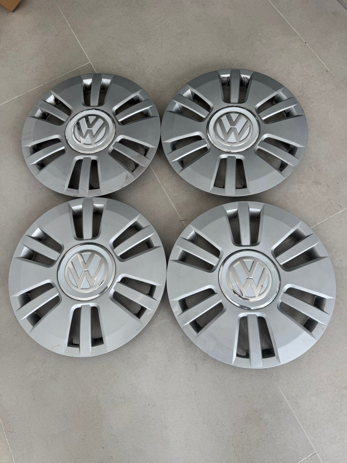 Wieldoppen VW UP, Auto diversen, Wieldoppen, Ophalen of Verzenden, Zo goed als nieuw