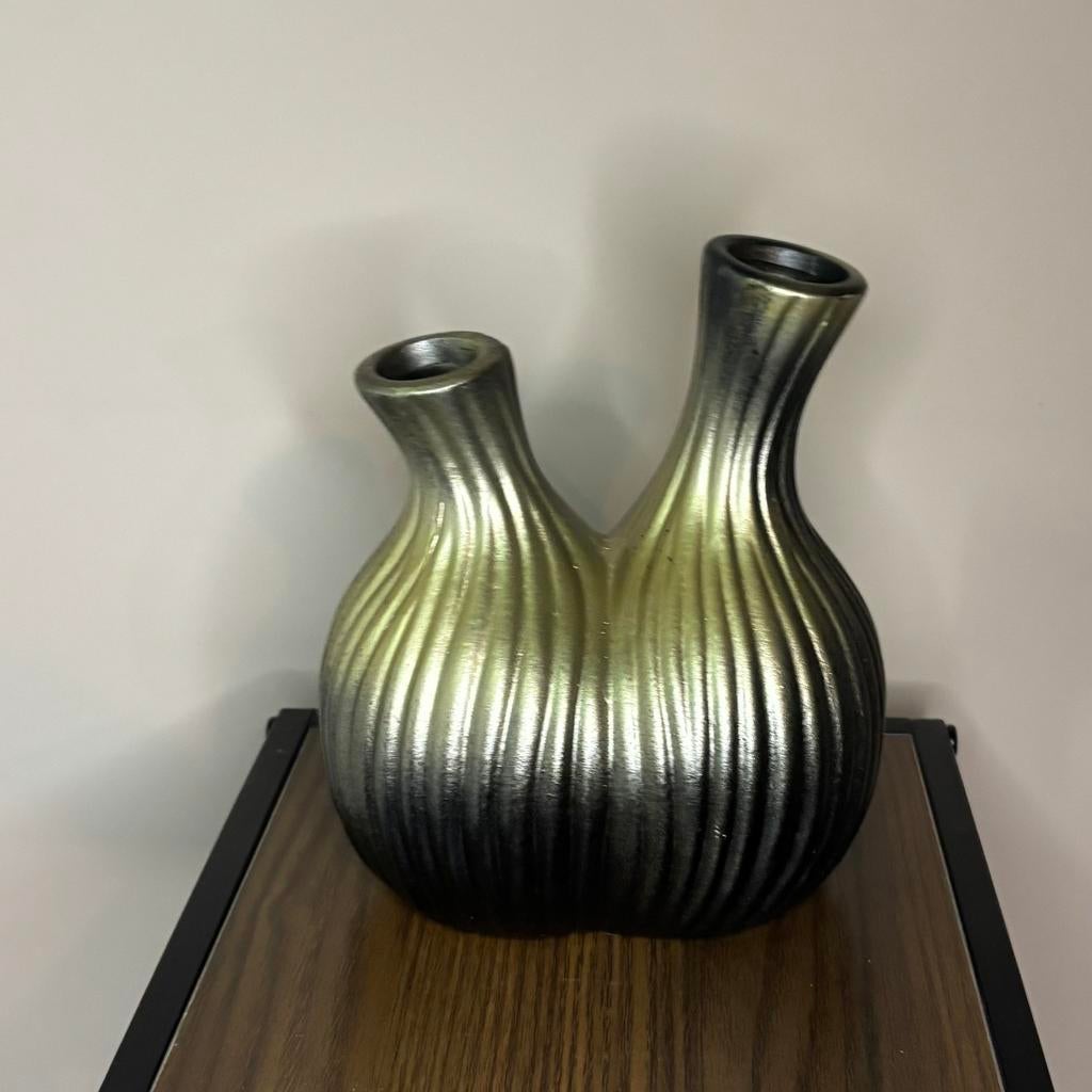Toeter vaas | Tulpen vaas | Goud - Zwart  18cm. Hoog €16,95, Ophalen of Verzenden, Nieuw