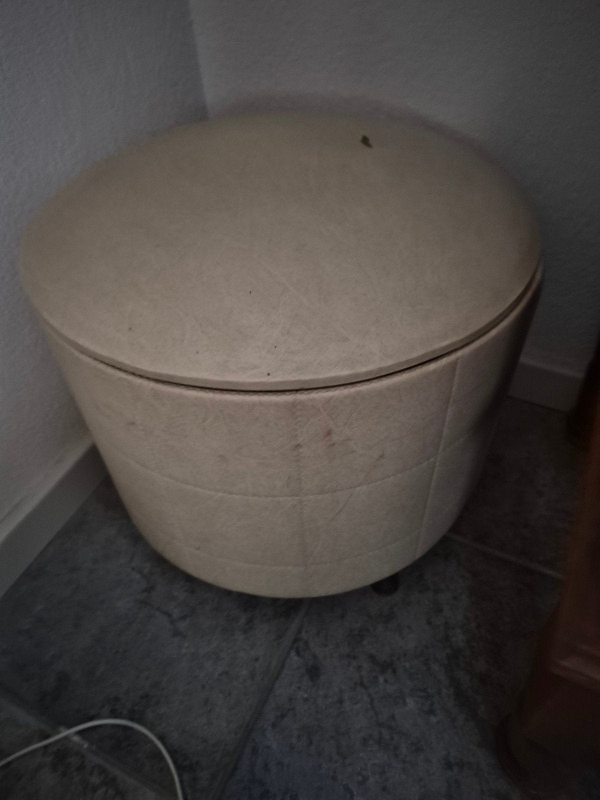 Mooie oude poef, Ophalen, Rond, Minder dan 50 cm, Minder dan 50 cm