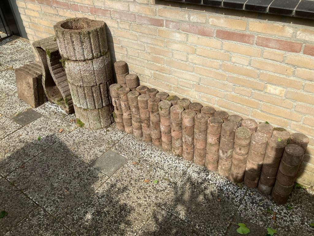 Diverse tuinmaterialen: betonbanden, stapelblokken, zand, Tuin en Terras, Tegels en Klinkers, Ophalen, Gebruikt, Overige typen