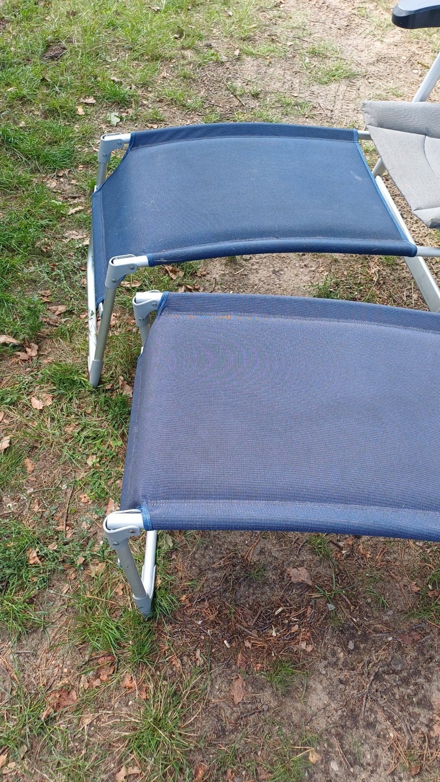 2x Voetenbankje voor campingstoel - Blauw, Caravans en Kamperen, Ophalen, Gebruikt, Campingmeubel-accessoire