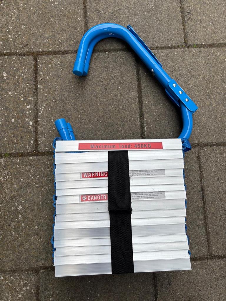 Nieuwe Opvouwbare Evacuatie Brand Vlucht Trap Ladder 5 m., Nieuw, Ophalen of Verzenden, Ladder, Opvouwbaar of Inschuifbaar