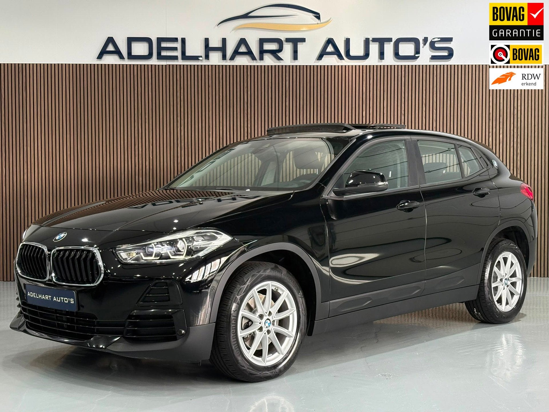 BMW X2 SDrive18i Business X Line Automaat / Panorama dak / C, Dealer onderhouden, Gebruikt, Zwart, Origineel Nederlands