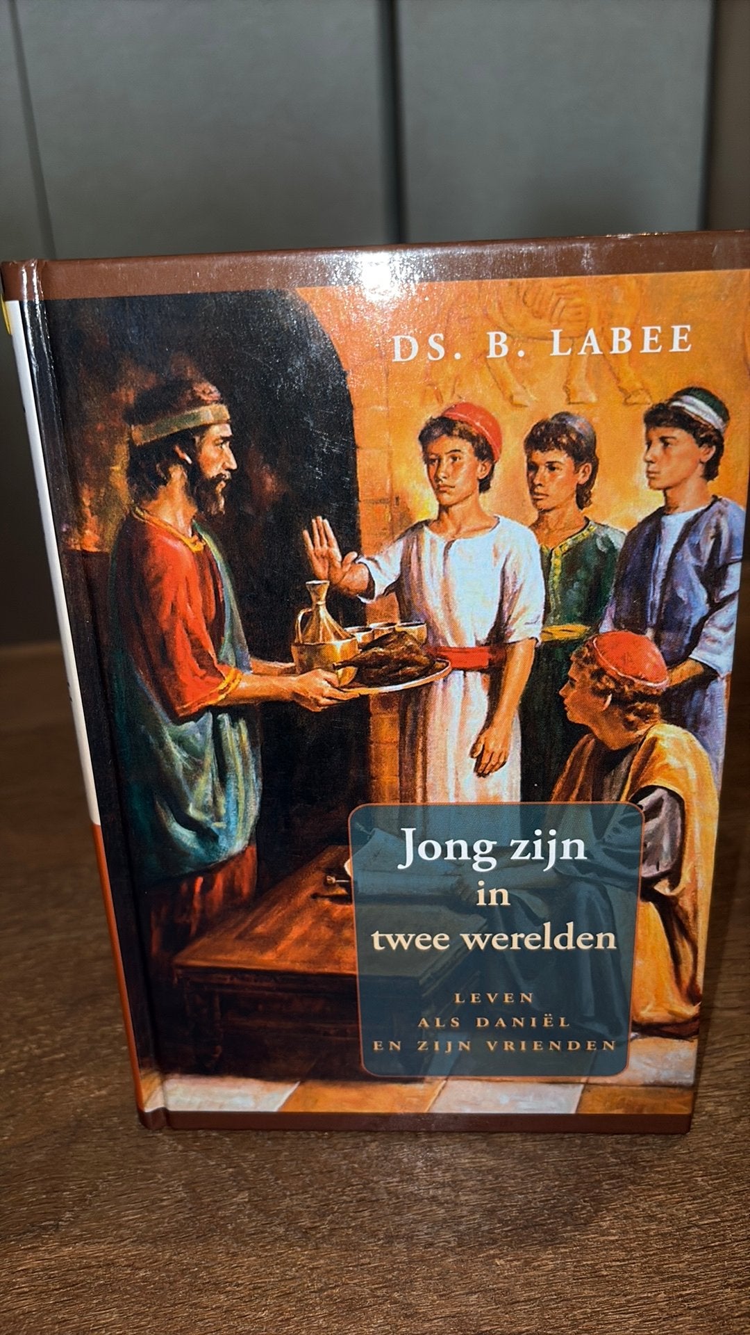 Ds B. Labee - Jong zijn in twee werelden, Boeken, Ophalen of Verzenden, Gelezen, B. Labee