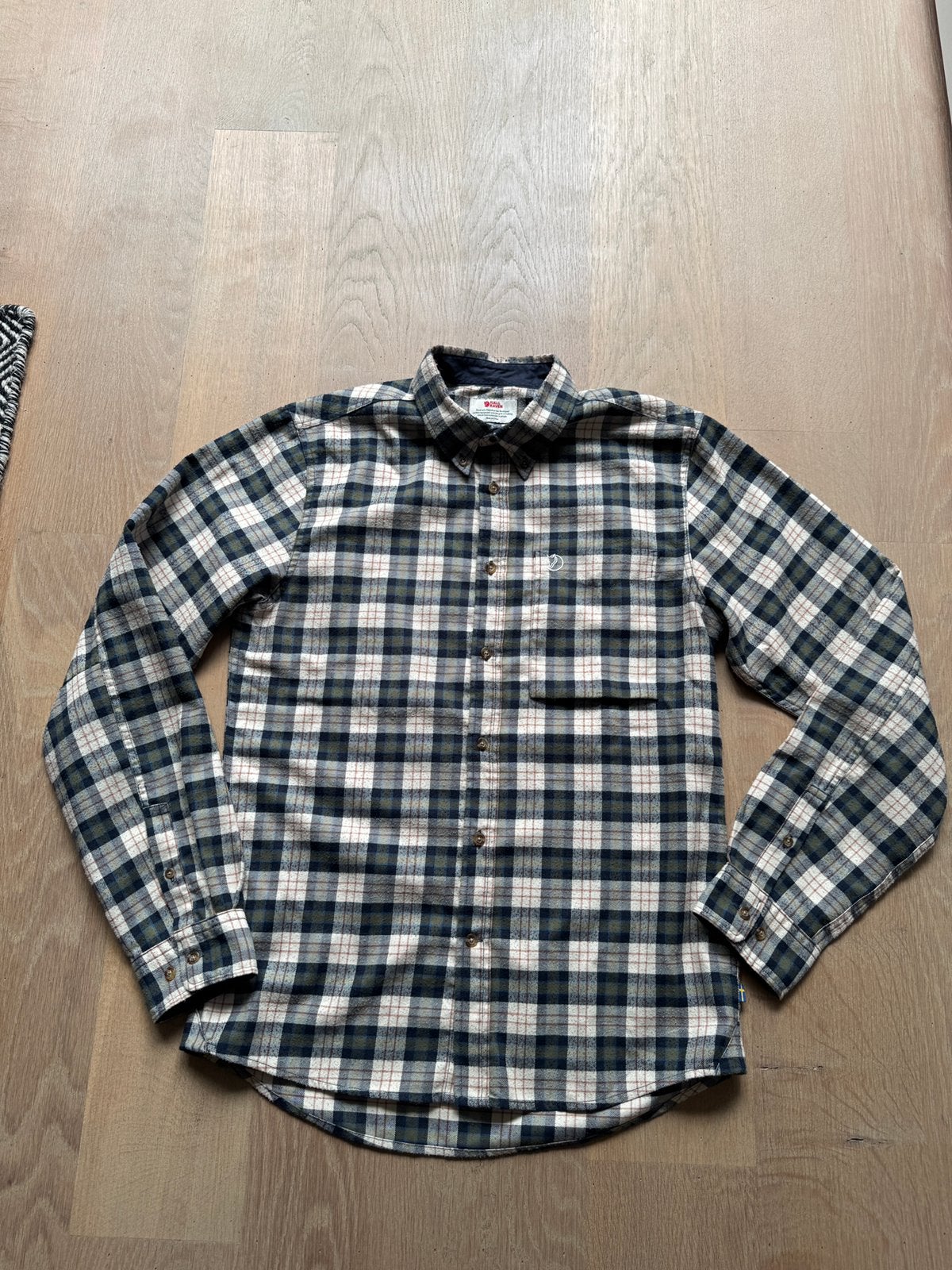 Prachtige fjallraven stig flannel shirt maat m wit/groen, Ophalen of Verzenden, Zo goed als nieuw, Wit
