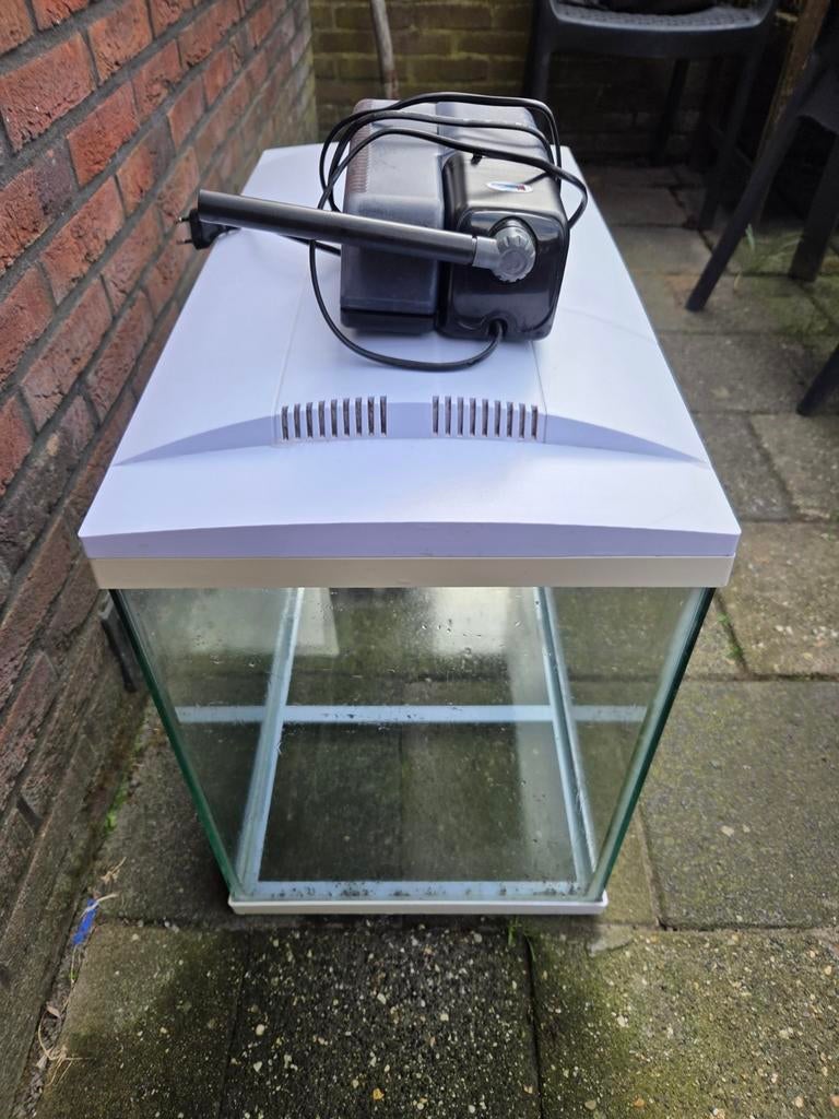 Net aquarium met filter