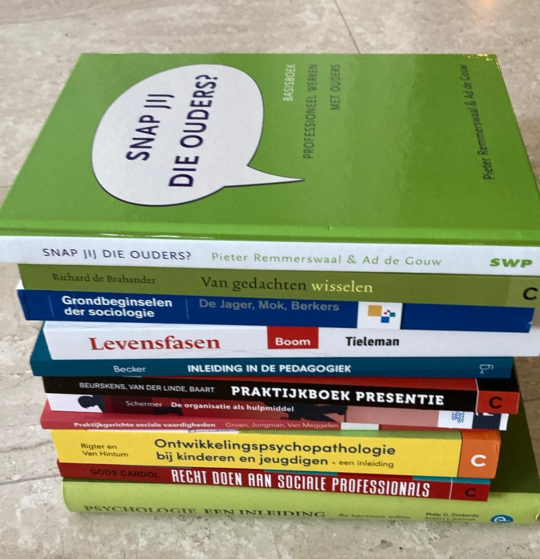 Schoolboeken opleiding social work, Boeken, Ophalen, Zo goed als nieuw, Overige niveaus, Nederlands
